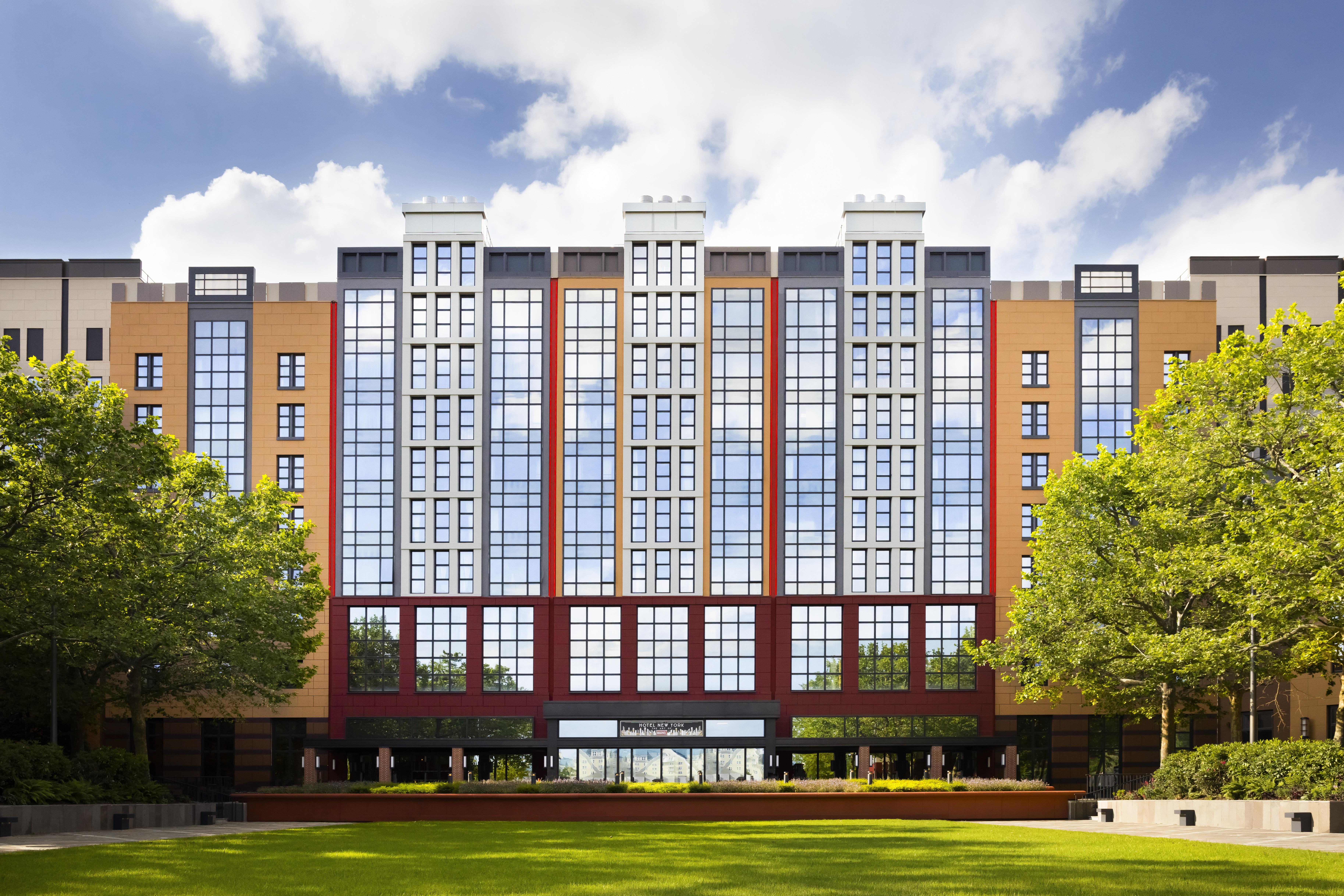 Disney Hotel New York - The Art Of Marvel Chessy  Esterno foto