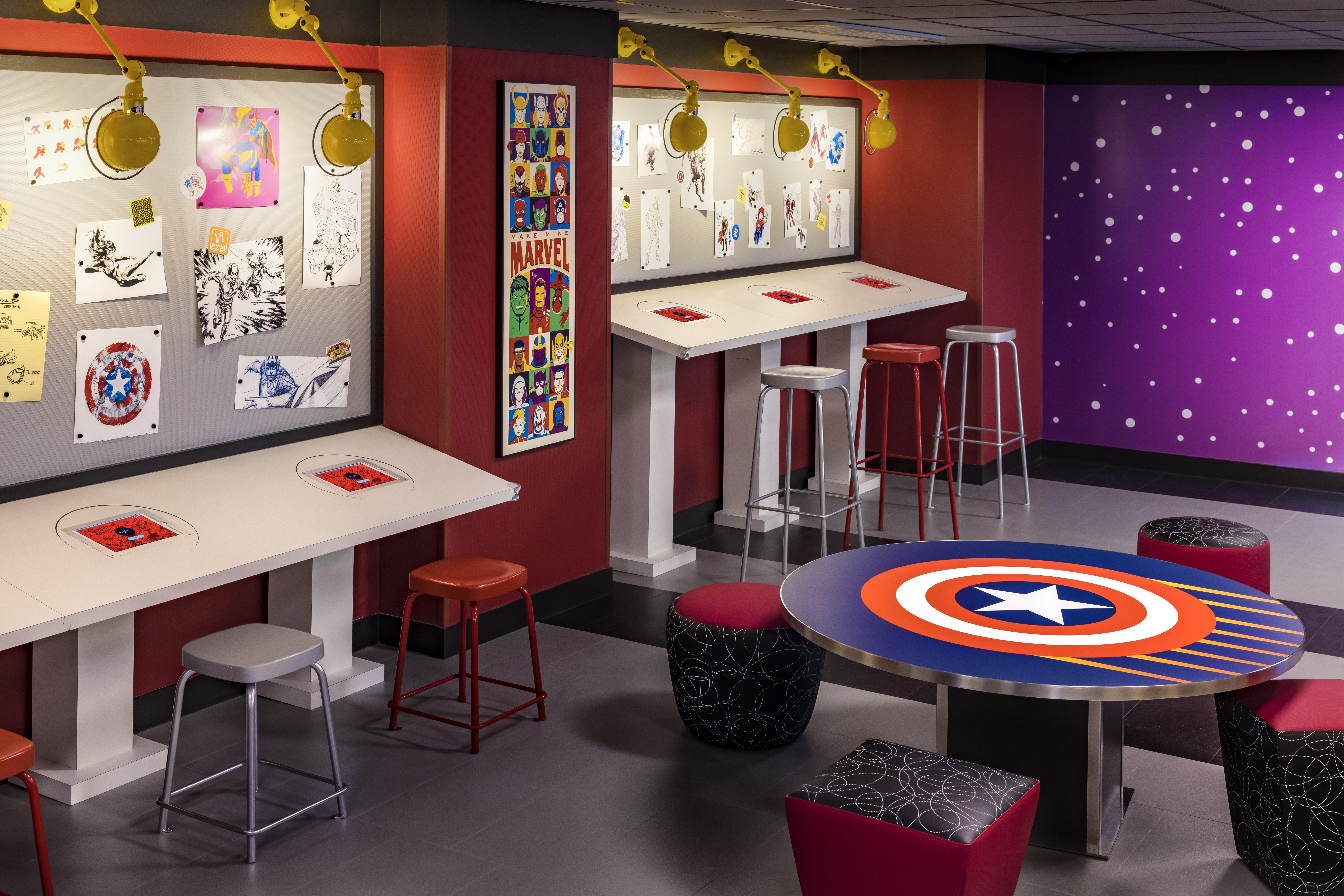 Disney Hotel New York - The Art Of Marvel Chessy  Esterno foto